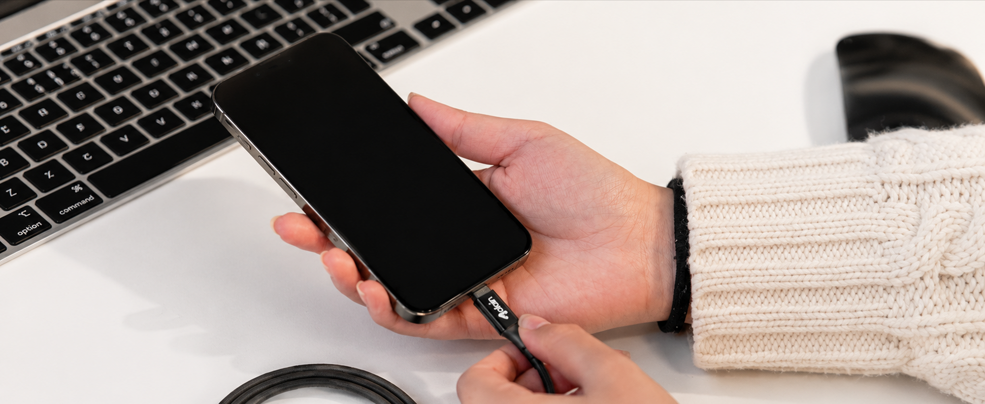 alain Nexo USB-C to Lightning Nylon Braided Fast Charging Cable 27W 1.2m - Black